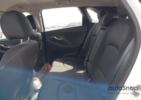 2018 Hyundai Elantra Gt из США, поврежденный, VIN KMHH35LE1JU019516